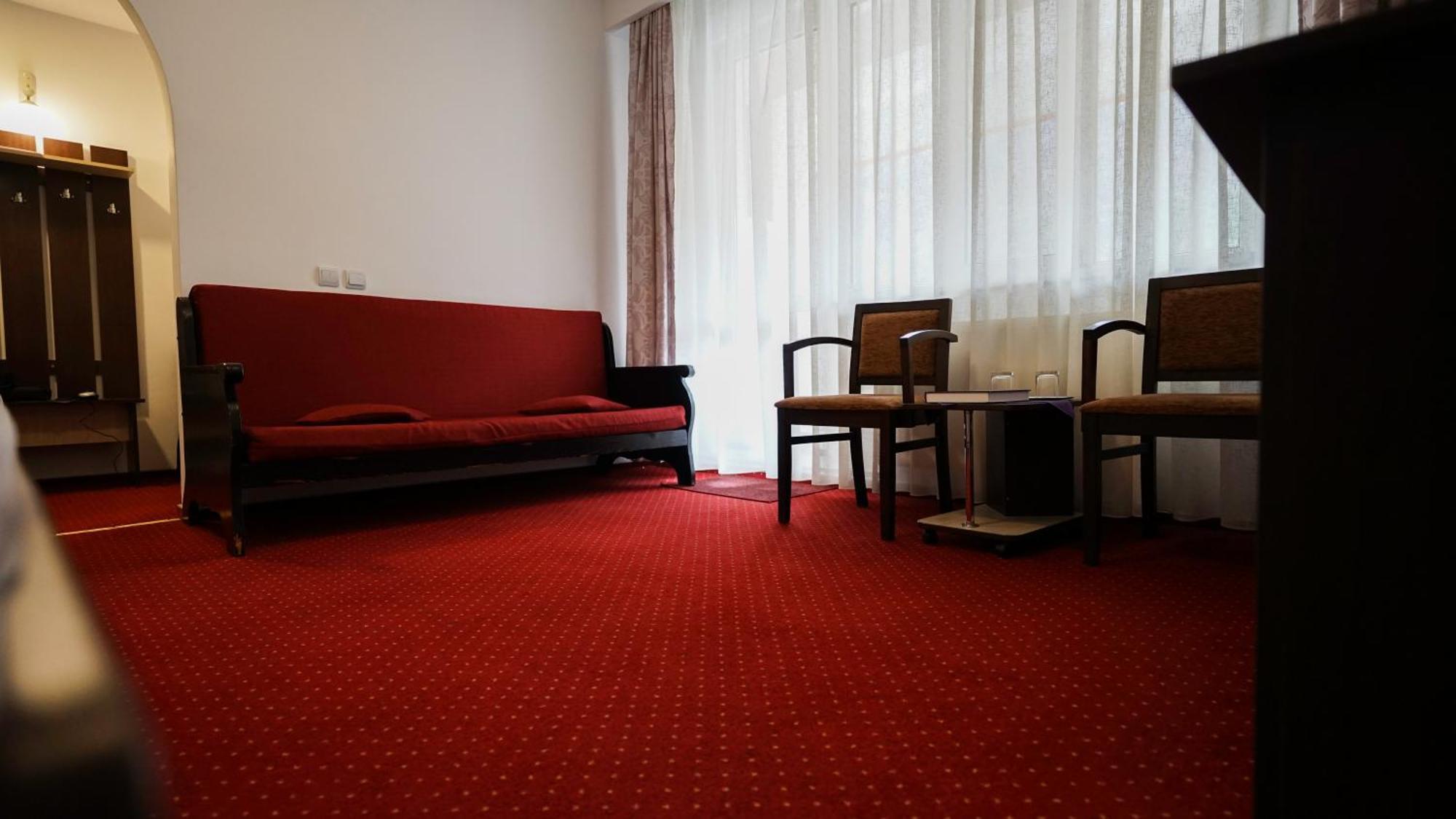 Vila Trandafirul Si Liliacul Hotel Căciulata Kültér fotó