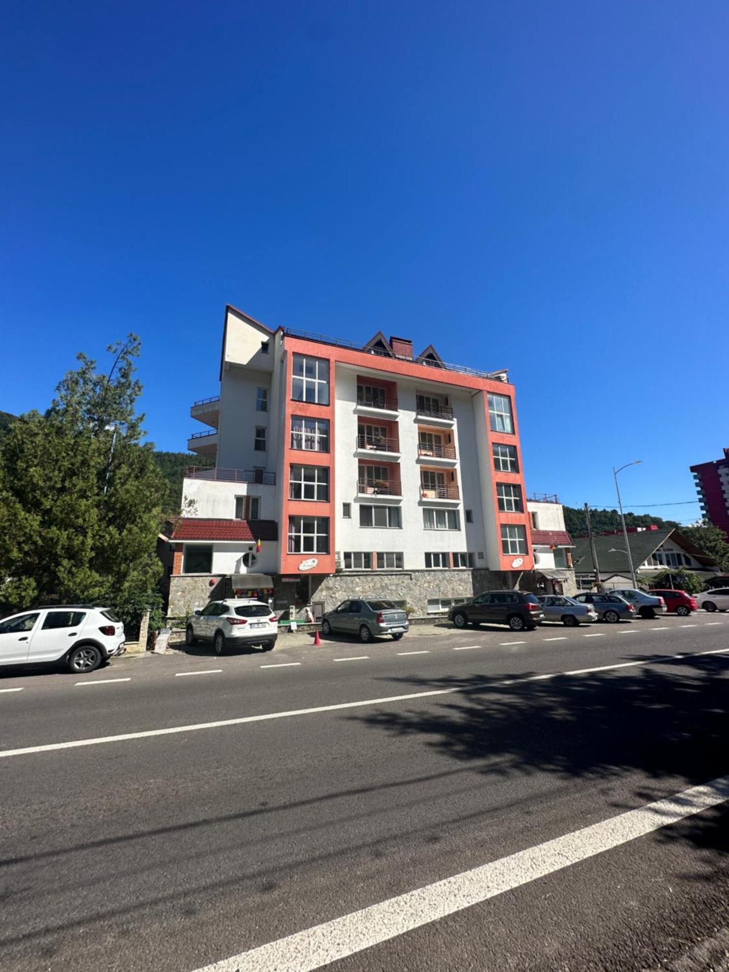 Vila Trandafirul Si Liliacul Hotel Căciulata Kültér fotó